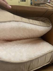 lot 75491 image: pet bed