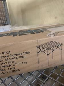 lot 75506 image: camping table