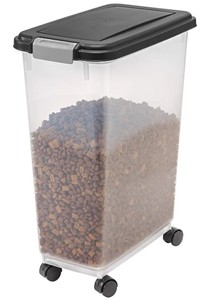 lot 8851 image: IRIS 47QT Rolling Pet Food Container