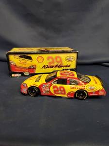 lot 14304 image: SHELL MONTE CARLO SS - 2007 #29 Kevin Harvick - - 124th SCALE Stock Car