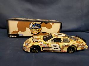 lot 14312 image: MA DALE EARNHARDT JR. #8 Budweiser Camo  American Heroes 2007 Monte Carlo SS