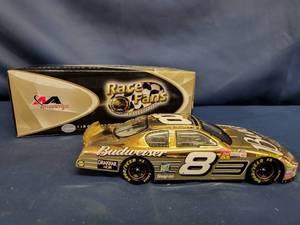 lot 14326 image: ARCQVC Diecast 2007 Dale Earnhardt Jr #8 Budweiser Monte Carlo GOLD #48288