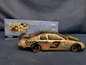 lot 14329 image: Dale Earnhardt #3 GM GoodwrenchBass Pro Shops 1998 Monte Carlo 124