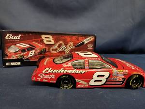 lot 14332 image: 2007 NASCAR DIECAST #8 DALE EARNHARDT JR 124 SHARPIE MONTE CARLO SS