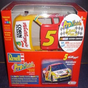 lot 14382 image: Revell ProFinish Terry Labonte #5 Kelloggs Monte Carlo Model