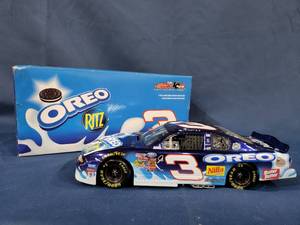 lot 14397 image: Dale Earnhardt Jr #3 Oreo Ritz 2002 Monte Carlo Action 124 400924 ELITE Car