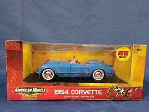 lot 14398 image: Ertl 1962 Corvette Convertible 50th Ann 118