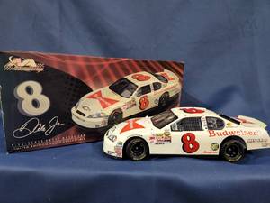 lot 14406 image: MA DALE EARNHARDT JR. #8 Budweiser  Fathers Day 2006 Monte Carlo SS NASCAR