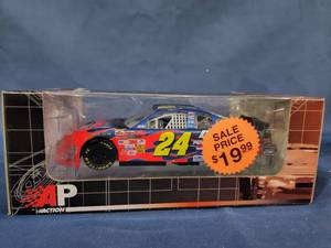 lot 14417 image: 2002 Action Performance Jeff Gordon 24 Nascar Dupont 124 In Box
