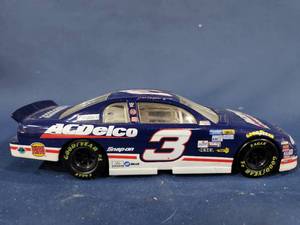 lot 14442 image: 124 ACTION 1999 DALE EARNHARDT JR #3 ACDELCO DIE CAST CAR LIMITED EDITION