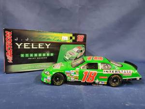 lot 14456 image: Jj Yeley 18 Interstate Batteries 2006 Chevy Monte Carlo 124 Scale