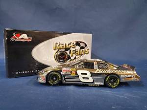lot 14459 image: DALE EARNHARDT JR #8 Budweiser CAMO Heroes 2007 Monte Carlo SS Platinum 1 of 144 124 Scale