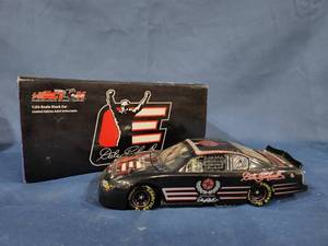 lot 14478 image: Action Nascar Legacy Dale Earnhardt Sr. 2002 Monte Carlo 124 Scale Diecast