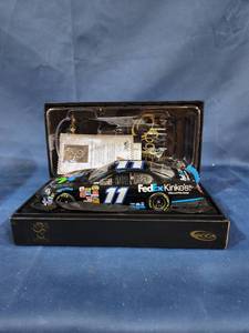 lot 14020 image: Denny Hamlin #11 FedEx Kinkos 2007 Monte Carlo SS 124 scale NASCAR