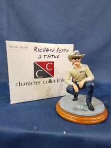 lot 14051 image: Character Collectibles Richard Petty #43