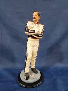 lot 14055 image: Dale Earnhardt #3 Statue 18