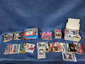 lot 14070 image: Lot of Nascar Trading Cards