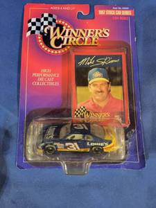 lot 14488 image: Winners Circle Mike Skinner #31 Lowes Chevrolet Monte Carlo 1997 NASCAR 164