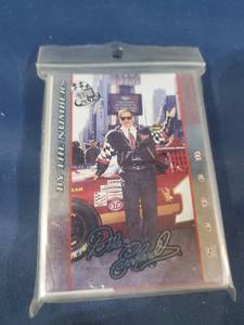 lot 14562 image: Package of Nascar Trading Cards