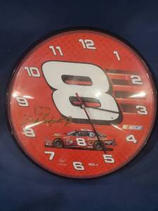 lot 14570 image: Dale Earnhardt # 8 Clock