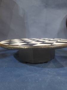 lot 14571 image: Thomas Pacconi Classics Display Stand