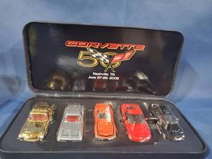 lot 14582 image: 2003 ERTL Racing Champions 50th Anniversary CORVETTE 5 Car Set 164 scale