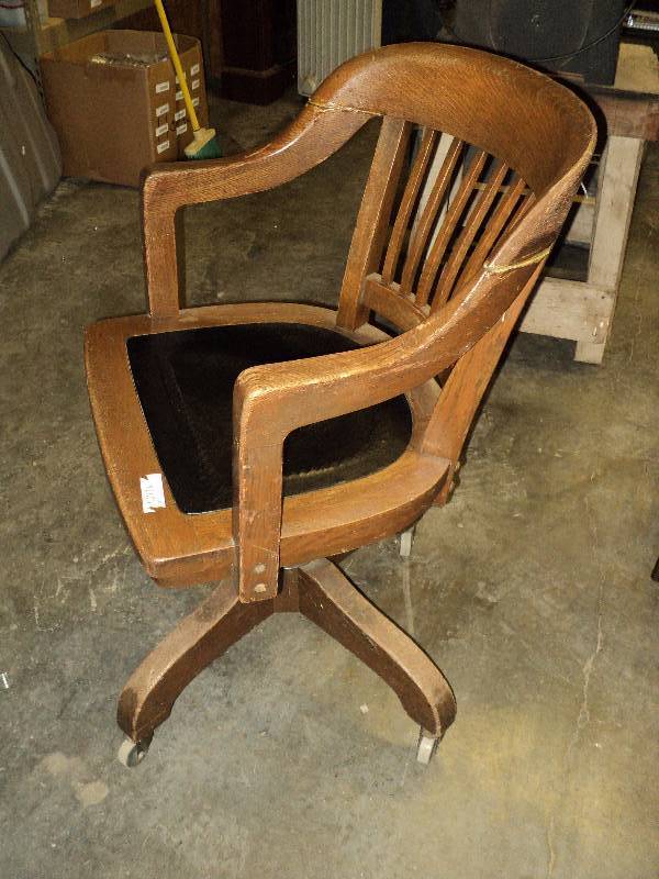 wooden rolling desk chair | The Resale Stand Weekly ...