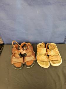 lot 7874 image: 2 pair brown sandals sz 6