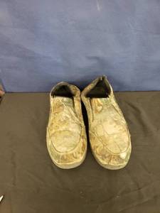lot 7882 image: camo slip ons