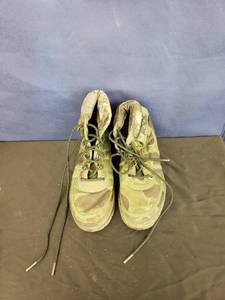 lot 7887 image: camo Roos boots sz 5 12