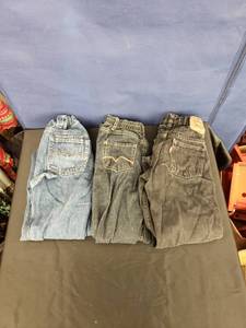 lot 7905 image: lot 9f boys jeans sz 7