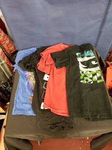 lot 7919 image: lot of youth tees sz L 10-12