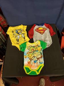 lot 7957 image: Super Hero onesies sz 3-6mth
