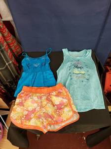 lot 7988 image: lot of girls summer attire sz L 1012