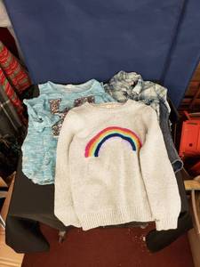 lot 7993 image: girls long sleevesweaters sz 1012