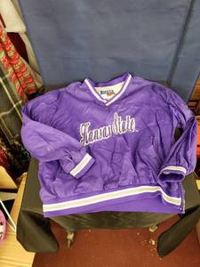 lot 7997 image: K-State pull over sz L