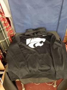 lot 7999 image: K-State Nike therma fit hoodie sz L