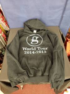 lot 8004 image: Garth Brooks World Thursday hoodie sz Lg