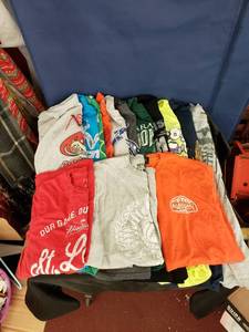 lot 8009 image: lot of tee shirts sz M