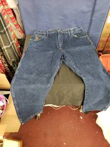 lot 8021 image: Twenty X jeans sz 42x30