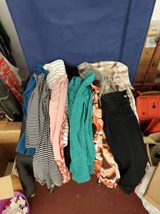 lot 8038 image: l9t of shirts sz Large
