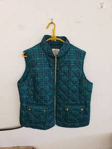 lot 8041 image: St. Johns Bay plaid vest sz XL
