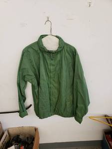lot 8042 image: Lands End green jacket sz XL