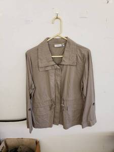 lot 8043 image: Croft & Barrow tan jacket sz L