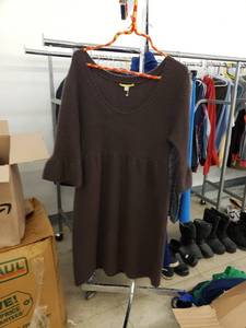 lot 8056 image: Brown sweater dress sz S