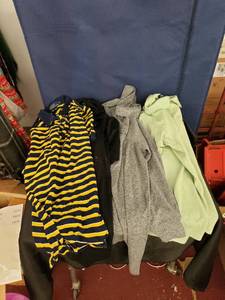 lot 8067 image: lot of polospull over sz L