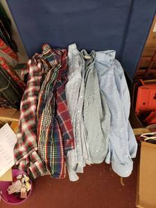 lot 8068 image: lot of button up shirts sz L