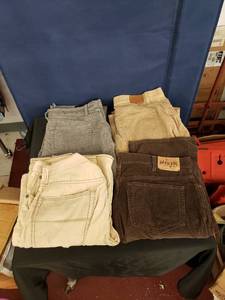 lot 8120 image: lot of corduroy jeans sz 36x34