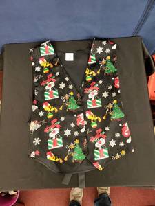 lot 8161 image: Looney Tunes Christmas vest