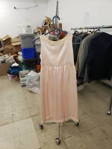 lot 8164 image: Vintage girls dress sz 1012